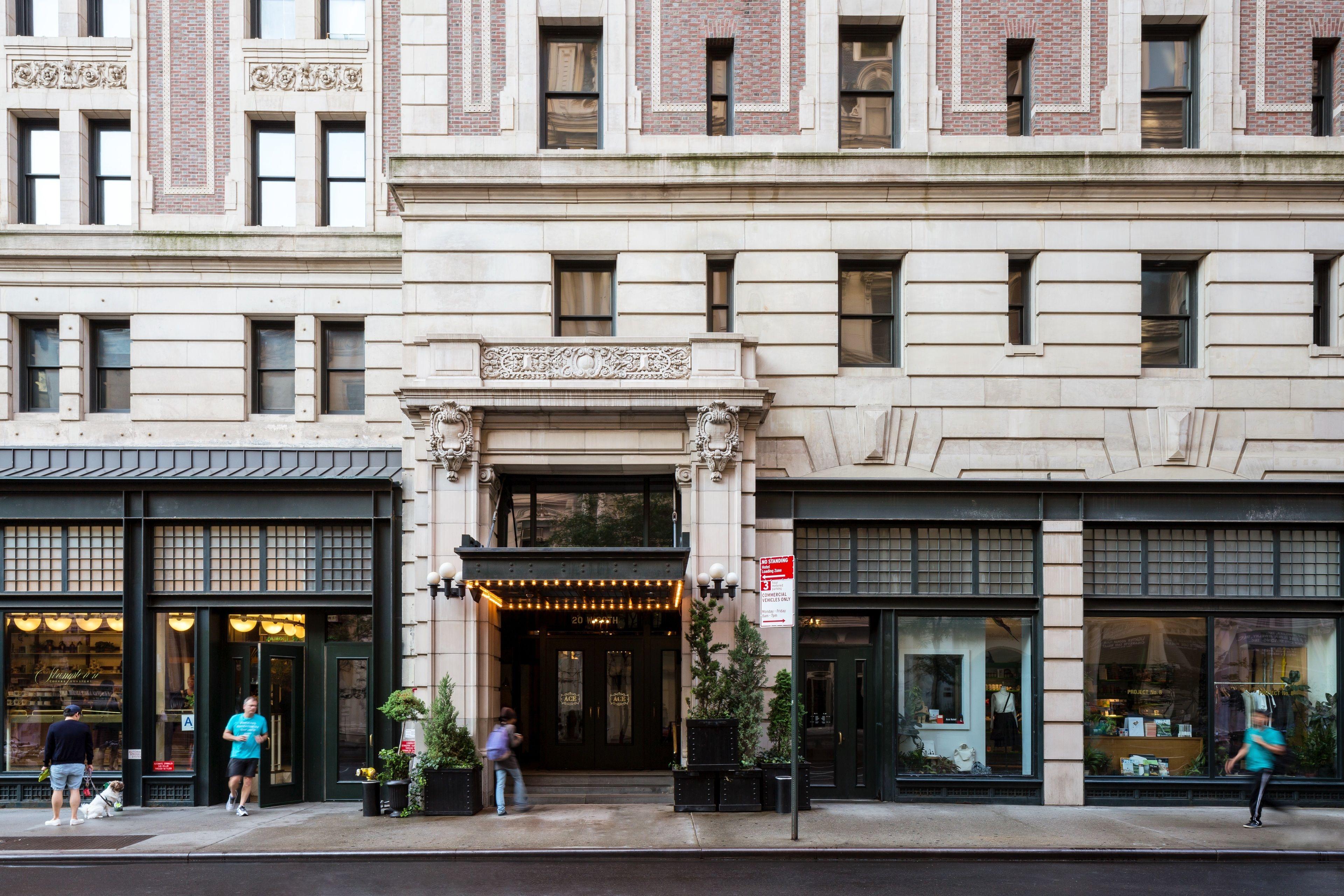Séjour Romantique à Midtown West : 5 Hôtels Comparés